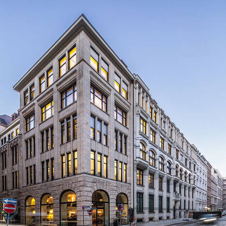 0062_RET_10_700pixel