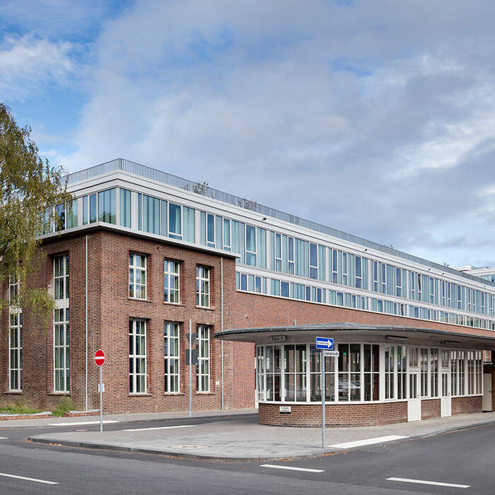 007_jk260819_10_700pixel