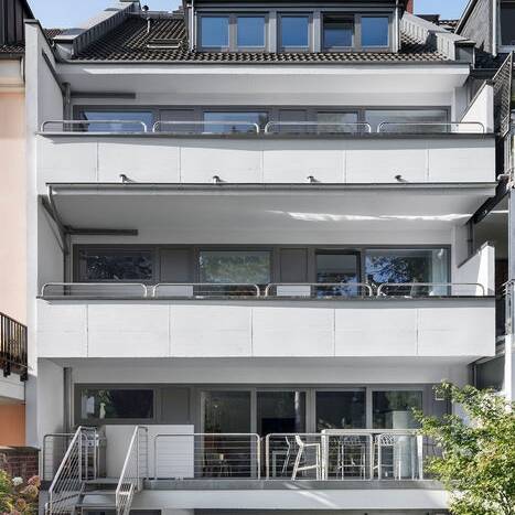 010_jk181017_10_700pixel