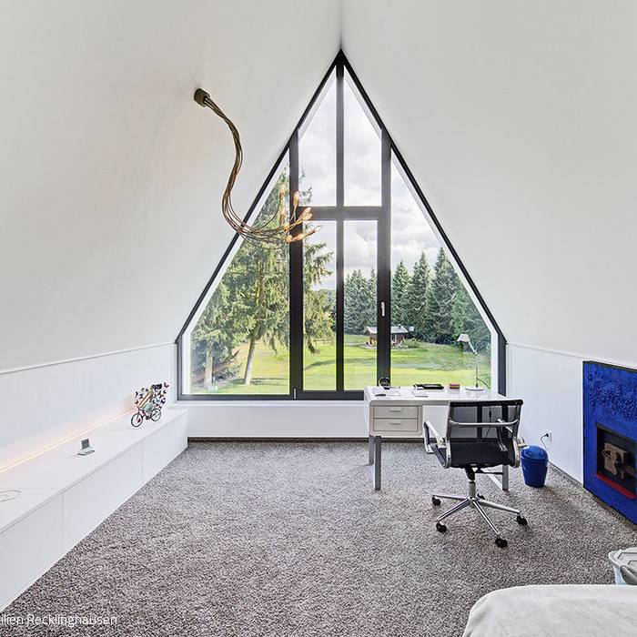 01_10_700pixelmas5DEQGdk9bl