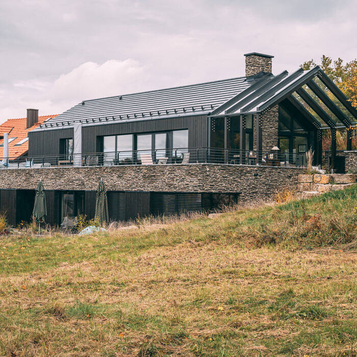 01_700pixelnHafpDztQWWBp