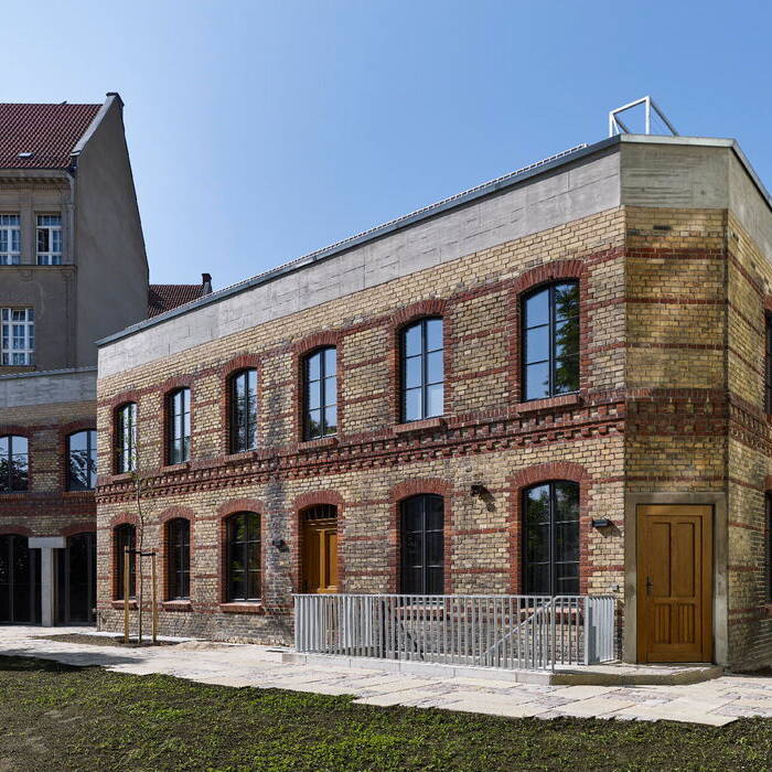 01_KR_Wollank_015_A4-300DPI_Remise_Hauptansicht_700pixel