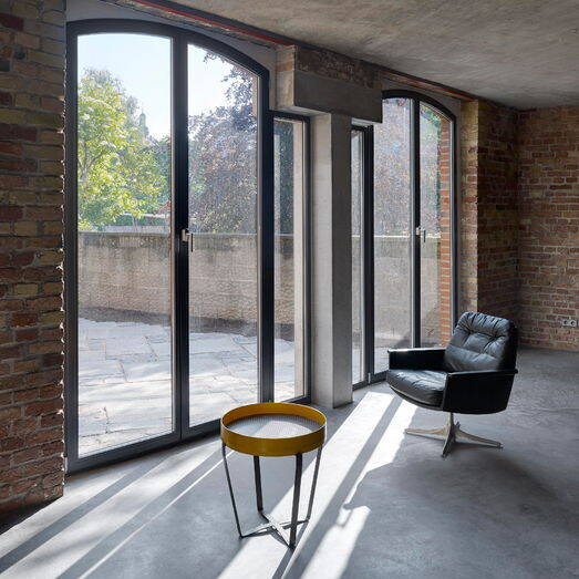 02_KR_Wollank_004_A4_300DPI-Wohnraum_Blick_auf_die_Terrasse_700pixel