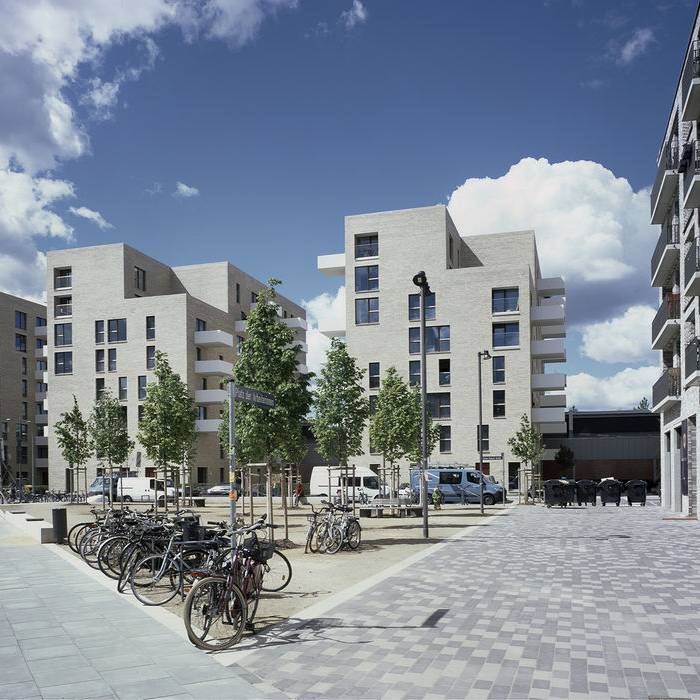 02_Perspektive-Kranbauten-vom-Platz-der-Arbeiterinnen_Klaus-Frahm_15_700pixel