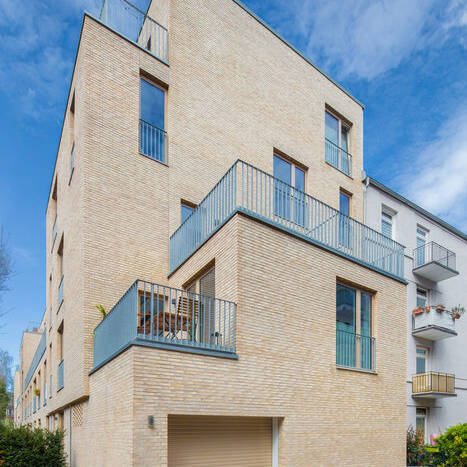 03_10_700pixelJAuBENHNeptkR