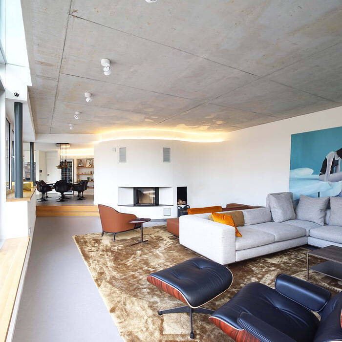 04_15_700pixeldzqr1OfO32afe