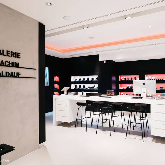 04_Leica_Store-Gallery_Duesseldorf_Architecture_Retail-Design_Construction_Photography_Camera_5865_15_700pixel