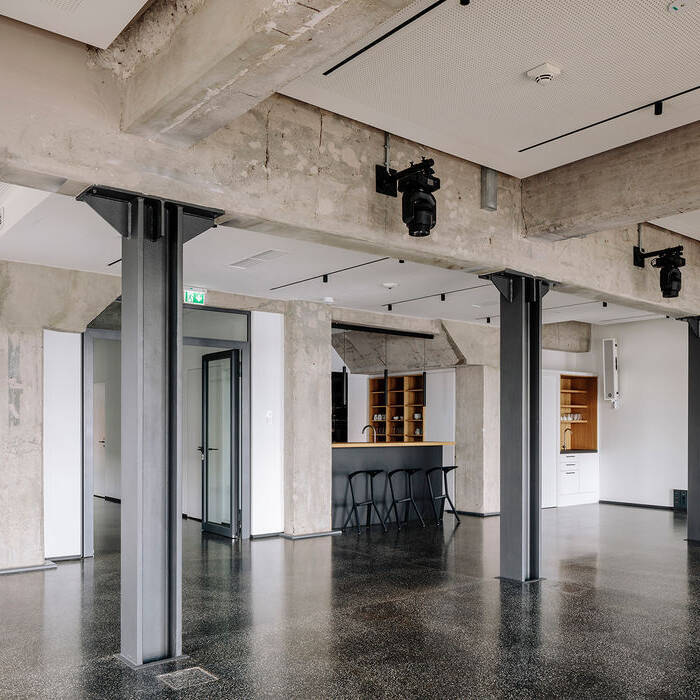 05_15_700pixeljp3iGBVrtdG7d