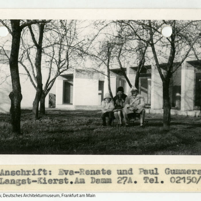 061-012-049_recto_600dpi_19_700pixel