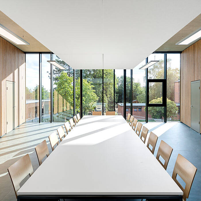 07-Pfarrzentrum-Hippolytushaus-Troisdorf-OG-Versammlungsraum-Daniel-Stauch_10_700pixel