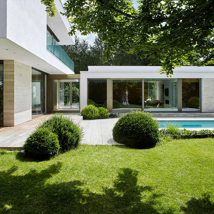 08_Haus_Pool_seitl-quer_15_700pixel