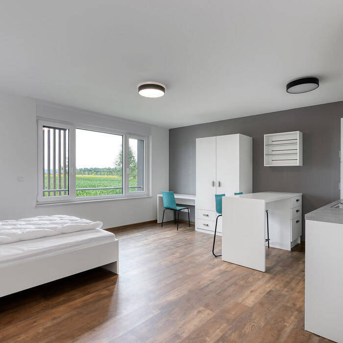 09_15_700pixel90PF7z8B7ksbU