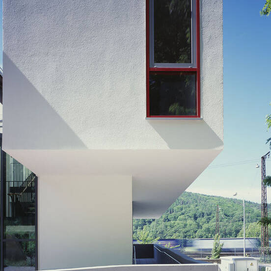 10-Blick-vom-Behindertenparkplatz-Richtung-Bahnhofstrasse_10_700pixel