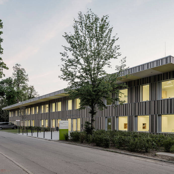 10_15_700pixelDoI2Z0KmBgGzF