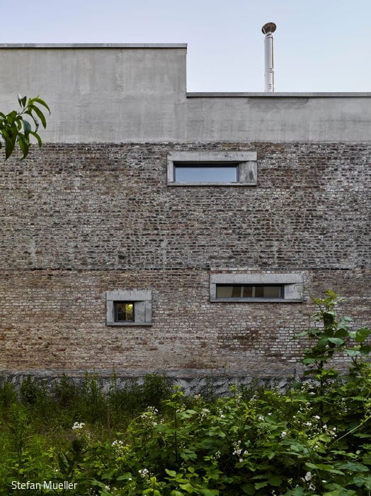 10_KR_Wollank_016_A4-300DPI_Remise_Ru-ckseite_mit_Festverglasung_in_Brandwand_700pixel