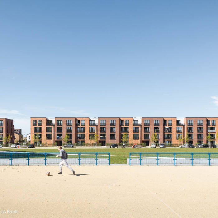 1116_MB_7437_Edit_19_700pixel