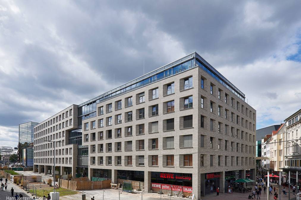 1185_JL_0438_edit3_15_700pixel