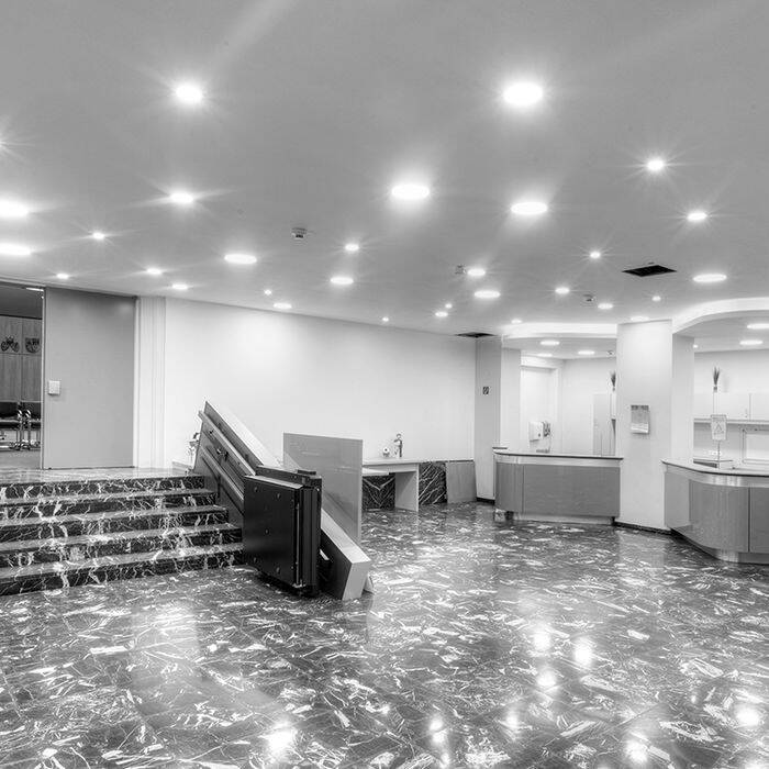 13_Plenarsaal_Vorraum_linke_Ecke_SW_10_700pixel