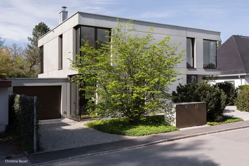 16_OUTD_Haus-vorne_15_700pixel