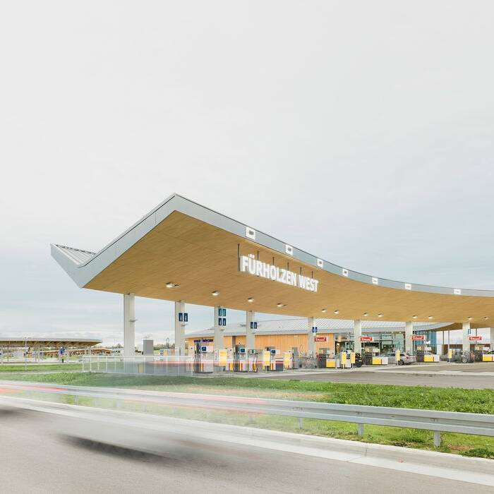 171027021_19_700pixel