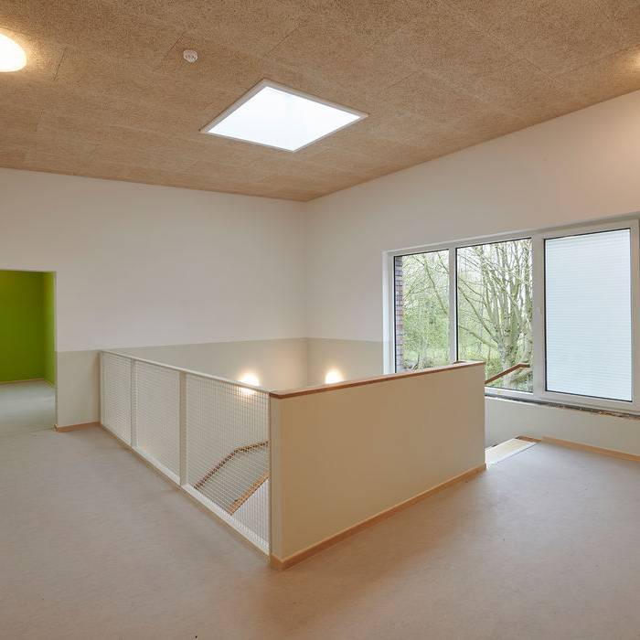 177BE20220408D3516_15_700pixel