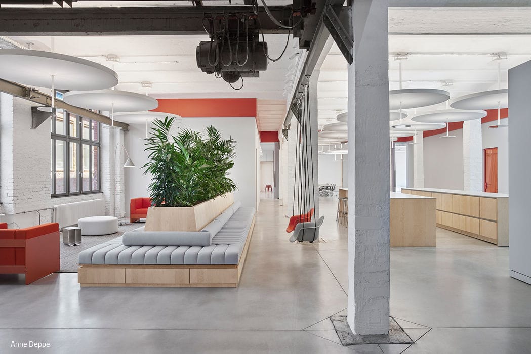 17-Ramboll_Berlin_Lounge_B_copyrights_PLY_Atelier_foto_Anne_Deppe_15_700pixel