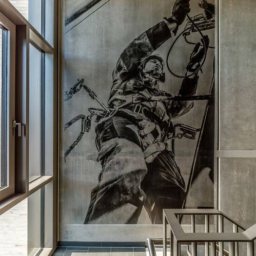 17-zederbaum-curve-2446_10_700pixel