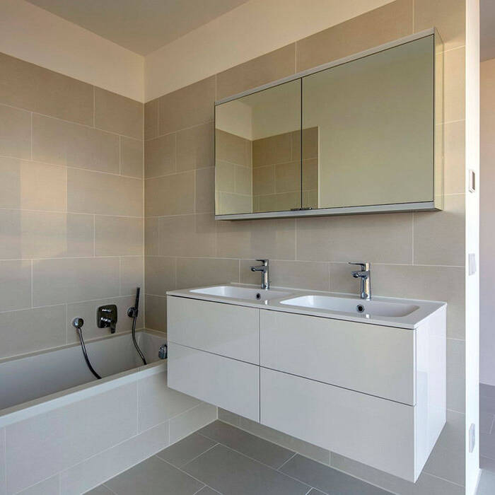 19001023_10_700pixel