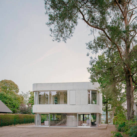 19-09-Haus-am-Elsensee-augustinundfrank_Simon-Menges_07_HiRes_15_700pixel