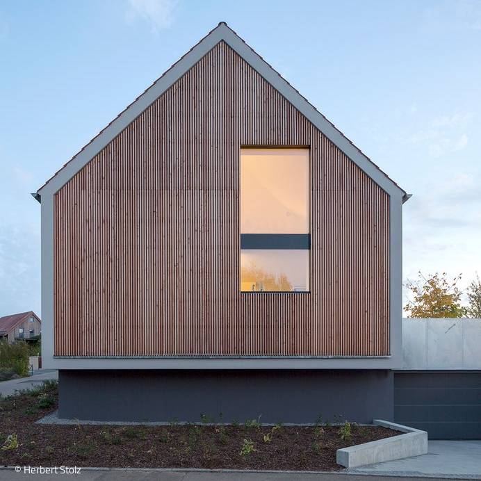 1_10_700pixelPigI7evGUYZ1T