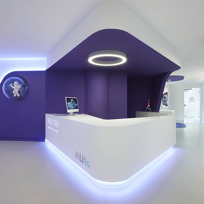 1_Empfang-Kinderzahnarztpraxis_15_700pixel