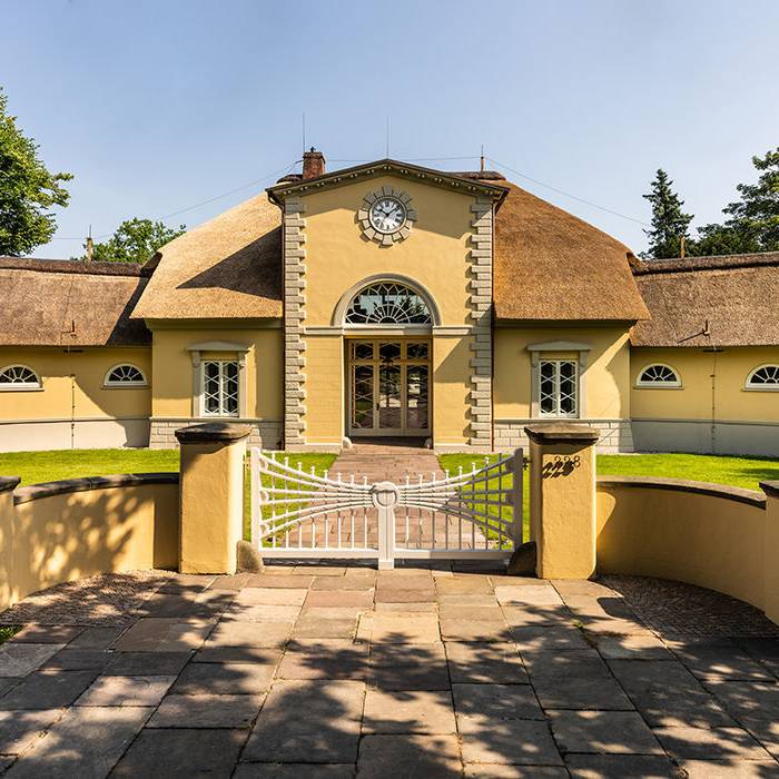 1_Halbmondhaus_Ansicht-Su-den-Haupteingang_10_700pixel