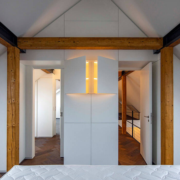 20035049_10_700pixel