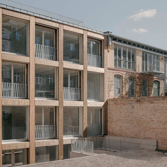 20-04-IMM-JWA_Simon-Menges_HiRes_04_10_700pixel