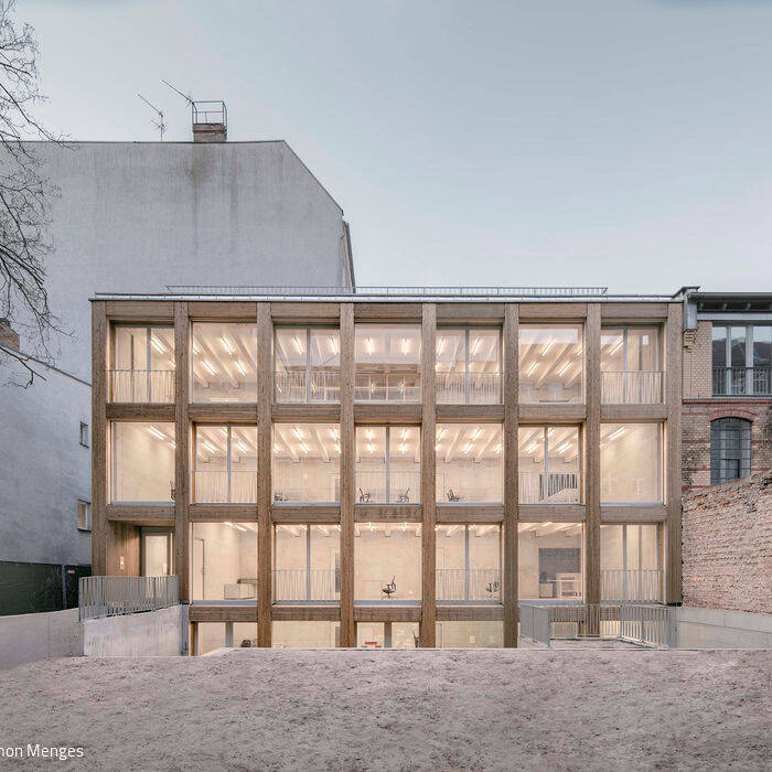 20-04-IMM-JWA_Simon-Menges_HiRes_33_15_700pixel