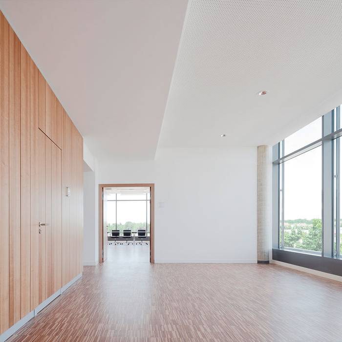 200531079_15_700pixel