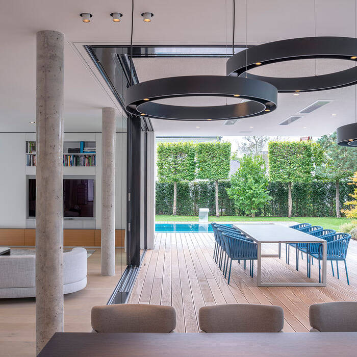 20-09-10_Villa_im_Westen_603-HDR_15_700pixel