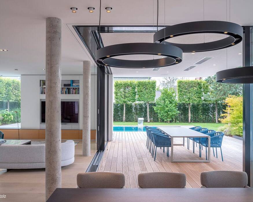 20-09-10_Villa_im_Westen_603-HDR_15_700pixel