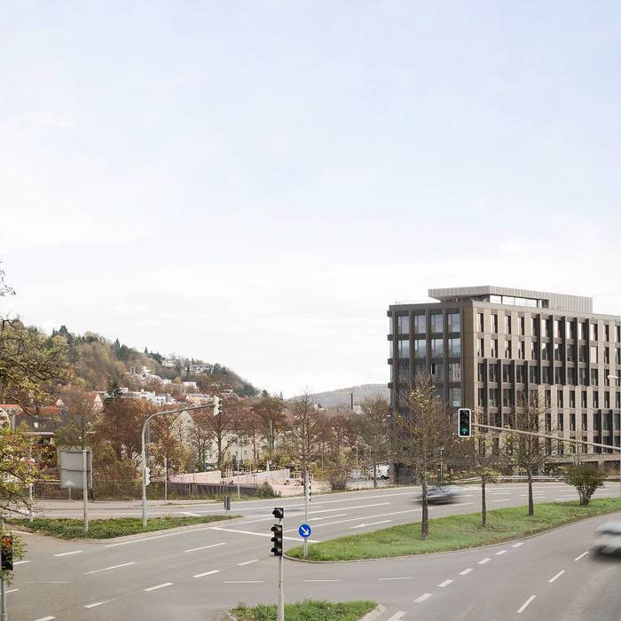 201112045_19_700pixel