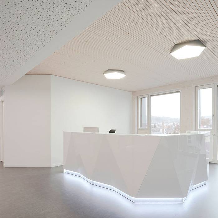 201112069_10_700pixel