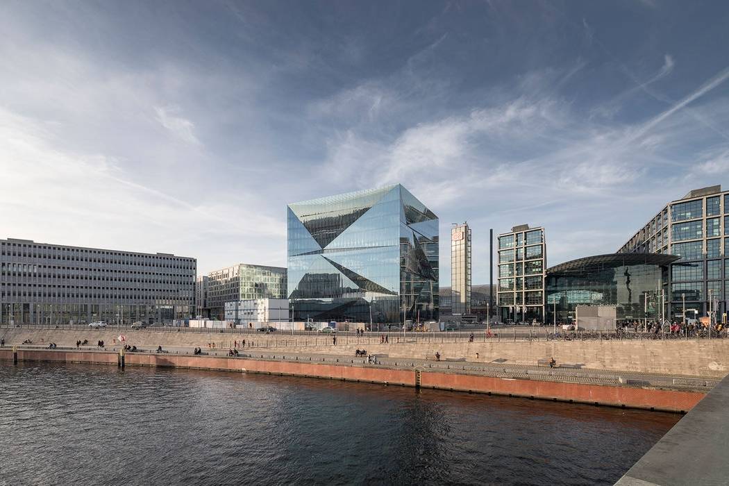 2020-02-17-caimmo-berlin-cube-001-h_19_700pixel