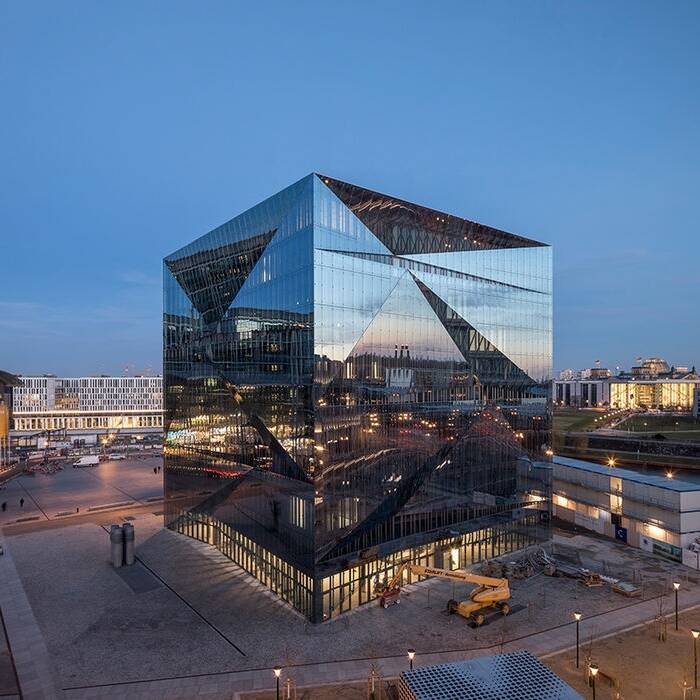 2020-02-17-caimmo-berlin-cube-113-h_10_700pixel