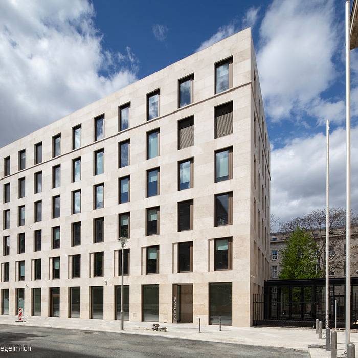 20200425-_C1A6325b-fin_15_700pixel