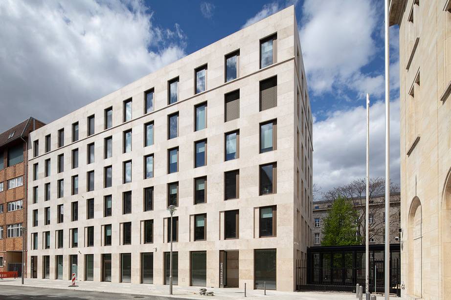 20200425-_C1A6325b-fin_15_700pixel