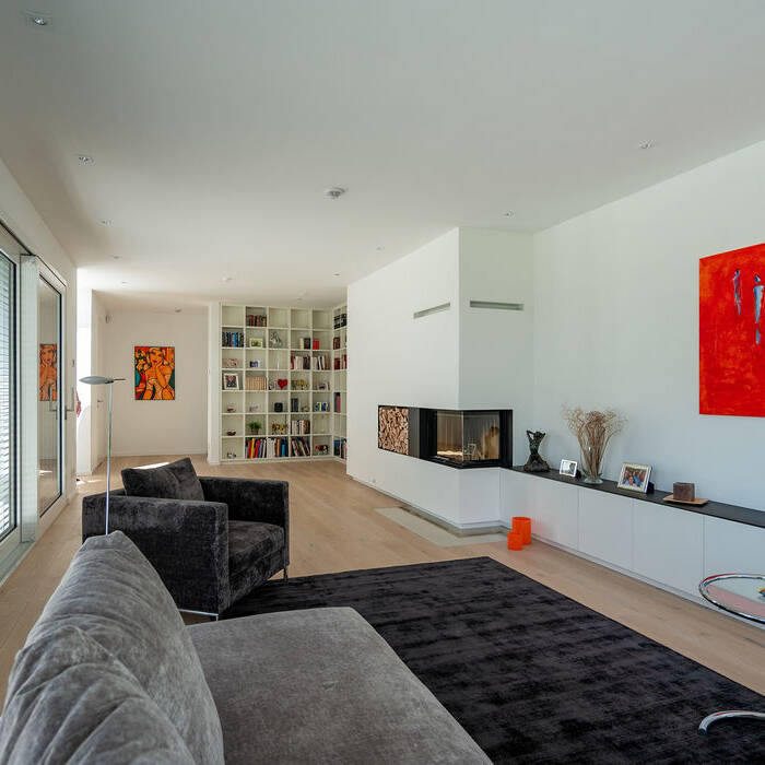 20200727_twa_057_15_700pixel