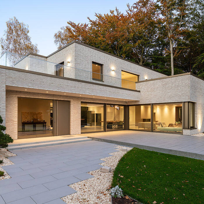 20211028_ESF_TSC9383-1_15_700pixel