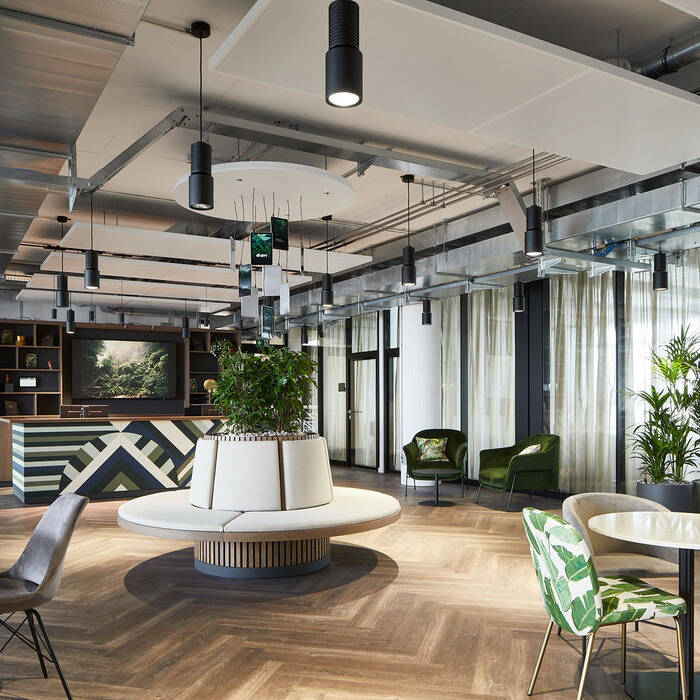 2021_04_16_Combine_Diva-e_0440_web_19_700pixel