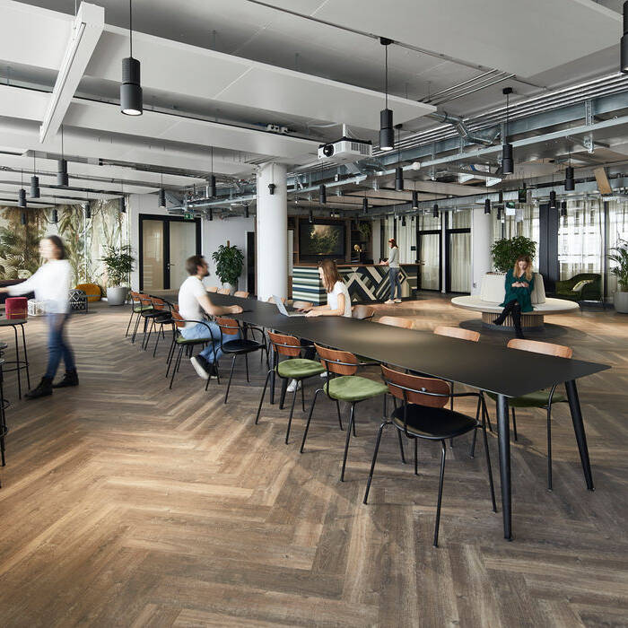 2021_04_Diva-e_Home-of-Talents_-C-Laura-Thiesbrummel-0682_15_700pixel