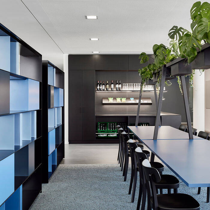 2073_M11_HEOnline_15_700pixel