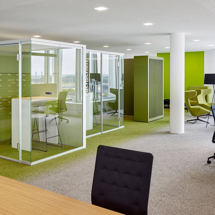 2073_M17_HEOnline_15_700pixel